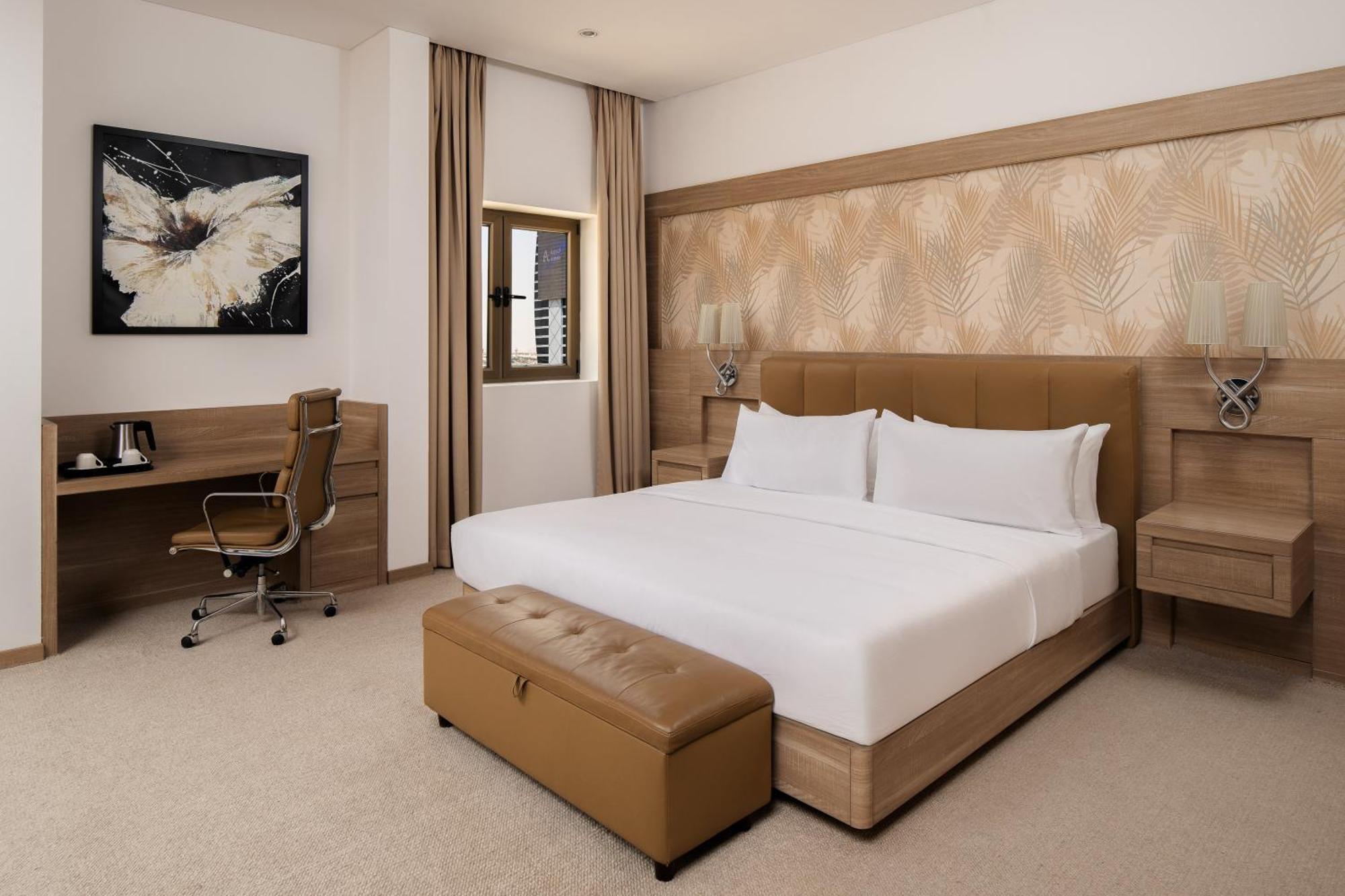 卡尔顿埃尔莫埃贝德酒店 达曼 外观 照片 A bedroom at the hotel